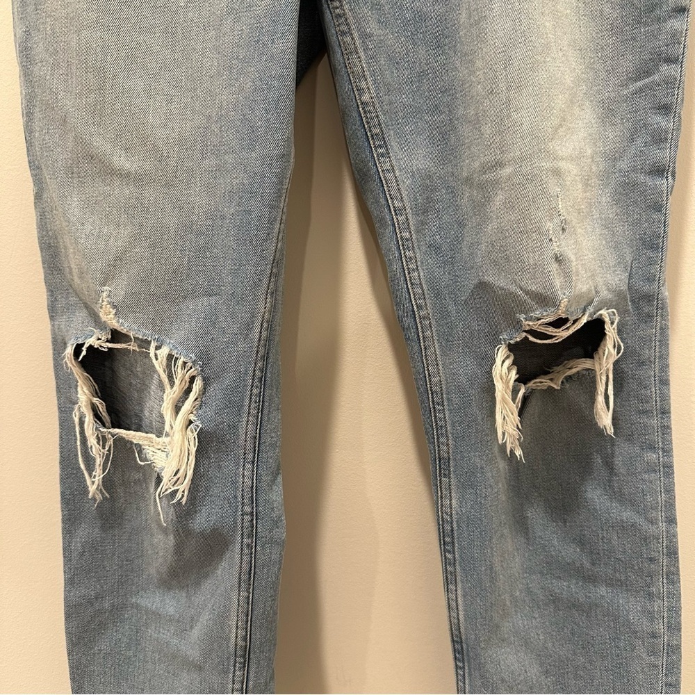 Abercrombie & Fitch The Mom High Rise Blue Holes High Rise Casual Comfy Size 27 - Picture 4 of 11